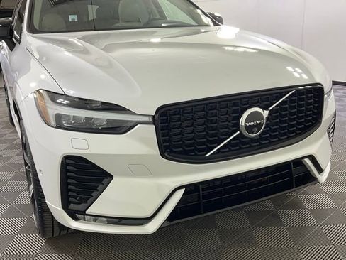 Used 2025 Volvo XC60 B5 Ultra w/ Protection Package Premier image 8