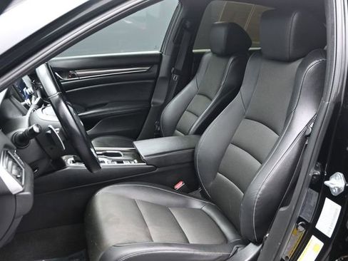 Used 2022 Honda Accord Sport image 11