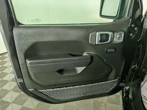 Certified 2023 Jeep Wrangler Unlimited Sport AWD/4WD image 17