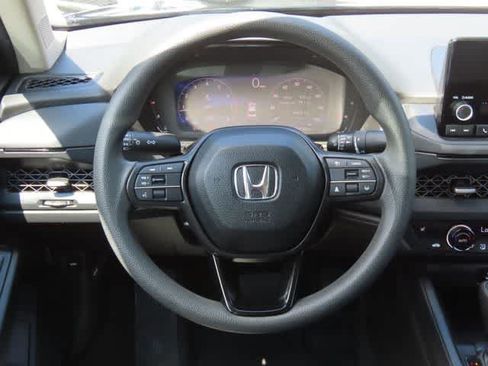Used 2024 Honda Accord EX image 17