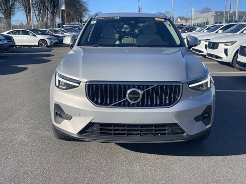 Certified 2023 Volvo XC40 B5 Plus w/ Driver Assist Package image 2
