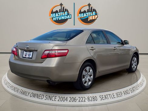 Used 2007 Toyota Camry LE FWD image 5
