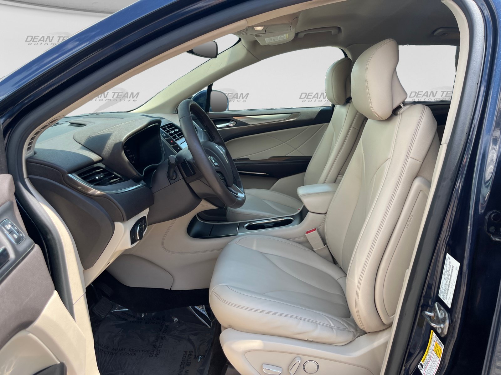 Used 2017 Lincoln MKC Premiere AWD/4WD image 9