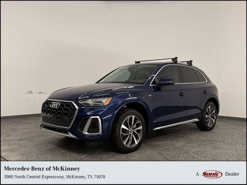 Used 2022 Audi Q5 2.0T Premium w/ Convenience Package AWD/4WD image 1