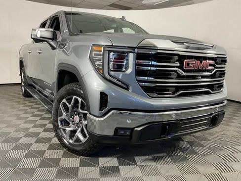 Used 2024 GMC Sierra 1500 SLT w/ SLT Premium Plus Package AWD/4WD image 51