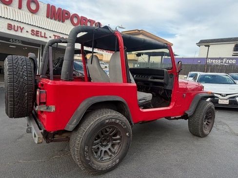 Used 1995 Jeep Wrangler Rio Grande AWD/4WD image 2