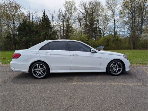 Used 2015 Mercedes-Benz E 350 4MATIC Sedan w/ Premium 1 Package image 4