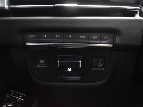 Certified 2025 Cadillac Escalade Sport Platinum image 24