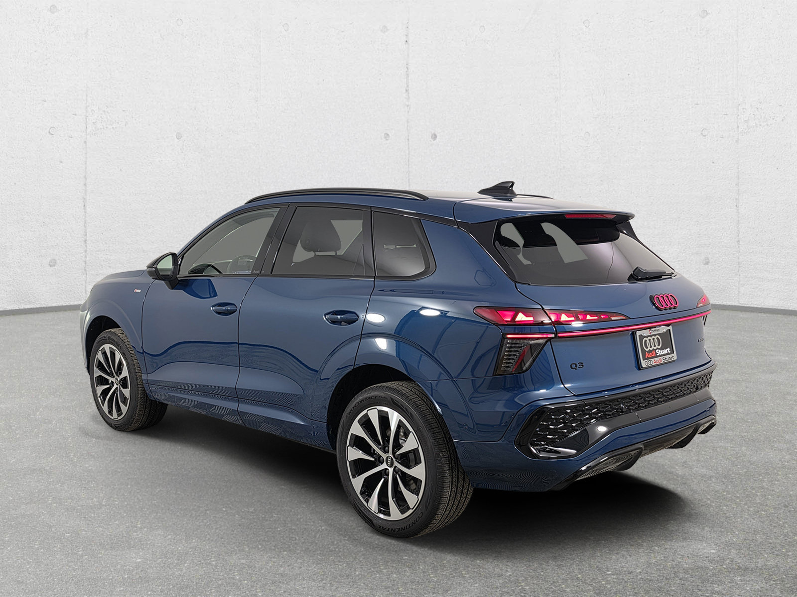 New 2026 Audi Q3 quattro 2.0T AWD/4WD image 4