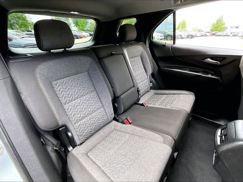 Used 2023 Chevrolet Equinox LT FWD image 18