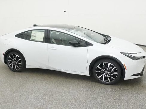 New 2026 Toyota Prius Plug-In Hybrid image 27
