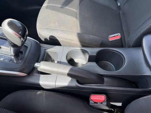 Used 2016 Nissan Sentra S FWD image 29