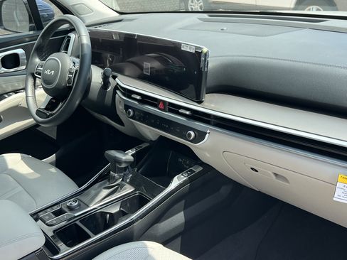 Certified 2024 Kia Sorento SX image 11