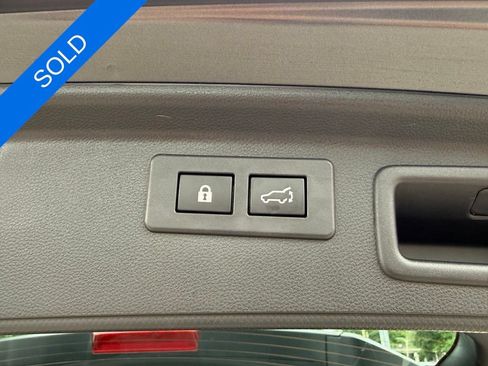 Used 2023 Subaru Forester Premium AWD/4WD image 25