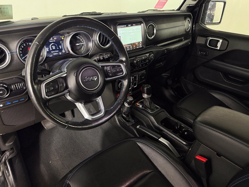 Used 2022 Jeep Wrangler Unlimited Rubicon 4xe w/ Cold Weather Group AWD/4WD image 13