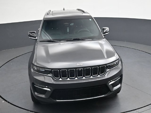 Used 2025 Jeep Grand Cherokee Limited w/ Luxury Tech Group II AWD/4WD image 29