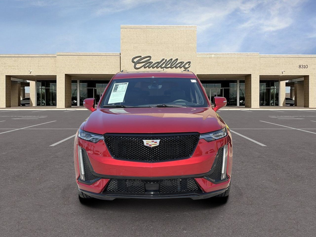 Used 2021 Cadillac XT6 Sport w/ LPO, ONYX Package AWD/4WD image 2