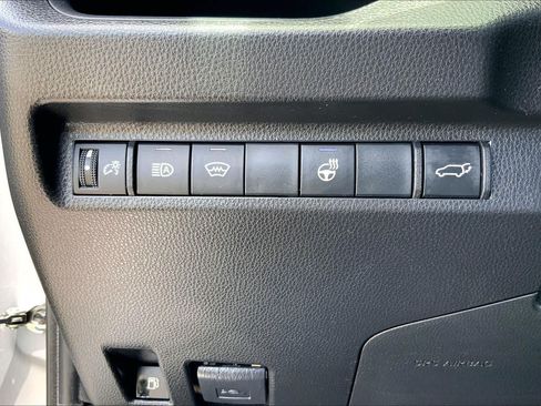 Used 2023 Toyota RAV4 SE w/ Convenience Package AWD/4WD image 33
