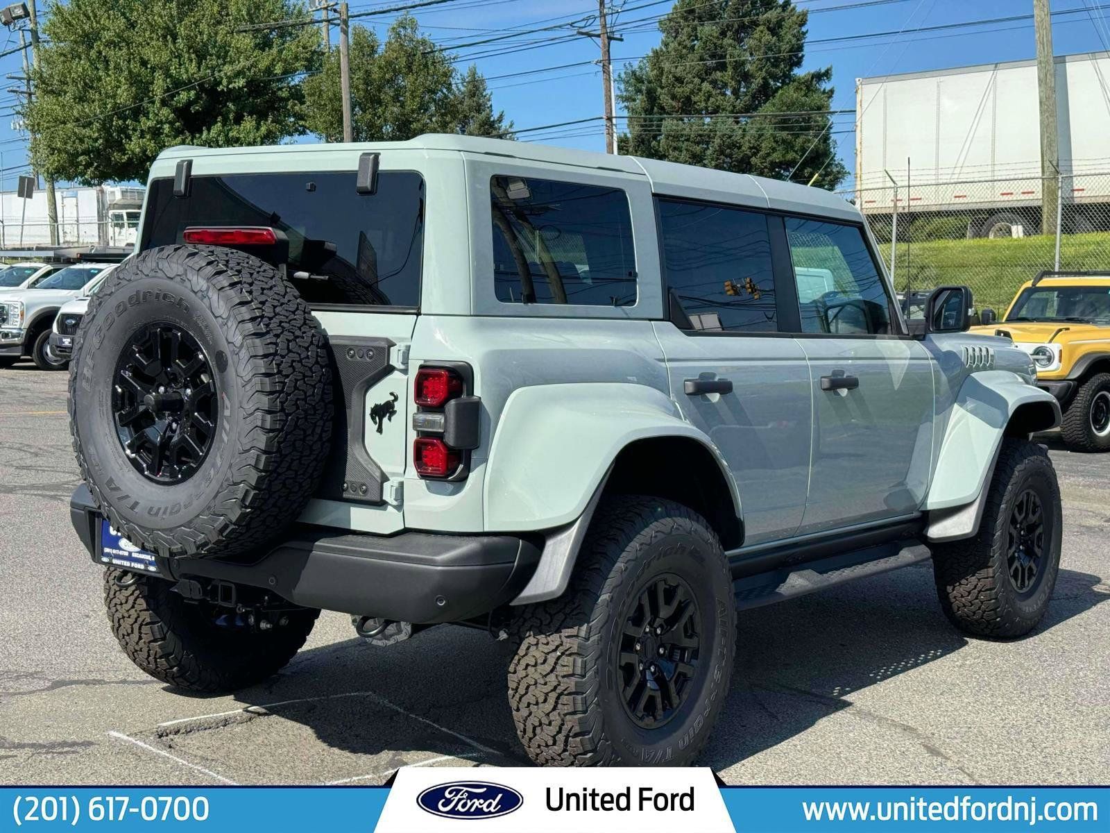 Used 2024 Ford Bronco Raptor w/ Interior Carbon Fiber Pack 6 AWD/4WD image 5