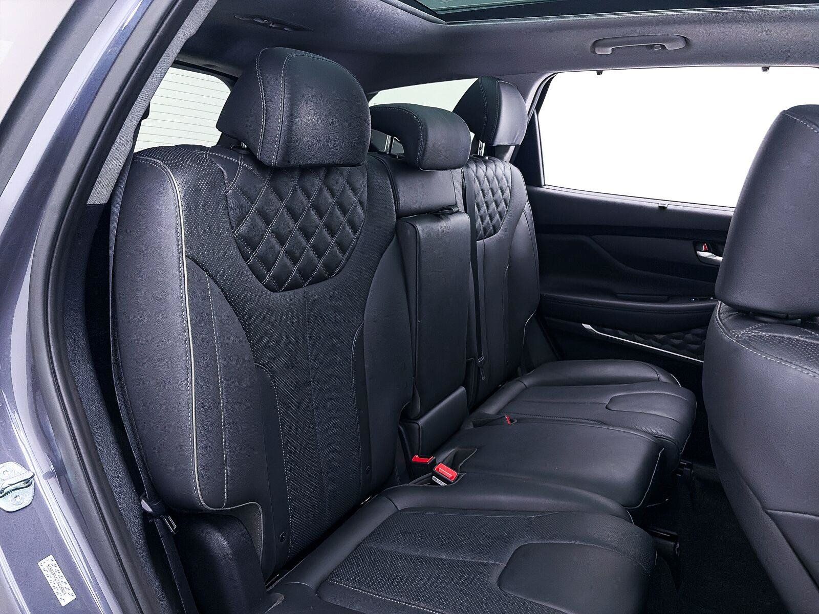 Used 2023 Hyundai Santa Fe Limited AWD/4WD image 39