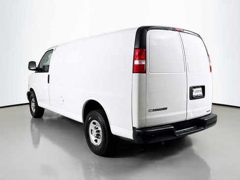 Used 2021 Chevrolet Express 2500 w/ Driver Convenience Package RWD image 8