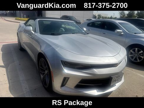 Used 2018 Chevrolet Camaro LT RWD image 4