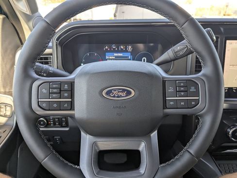 New 2026 Ford F250 Lariat w/ Black Appearance Package AWD/4WD image 32