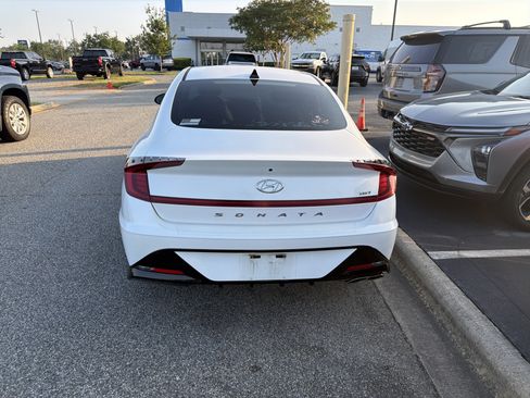 Used 2021 Hyundai Sonata SEL Plus w/ Preferred Accessory Package FWD image 8