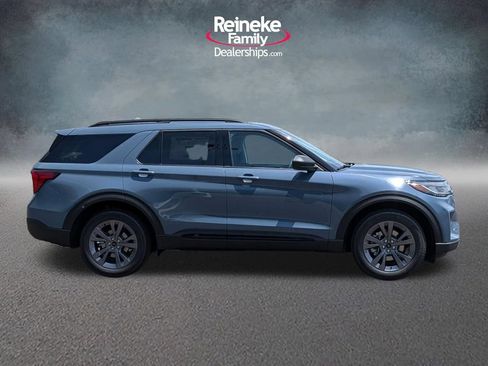 New 2026 Ford Explorer Active w/ Active Comfort Package AWD/4WD image 4