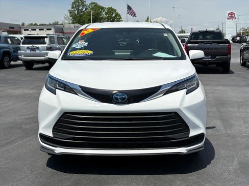 Used 2022 Toyota Sienna LE FWD image 24