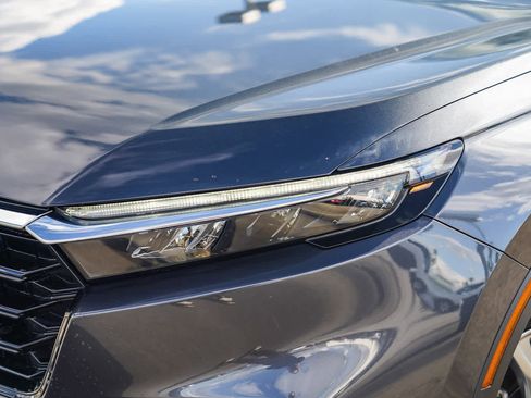 Certified 2023 Honda CR-V EX-L image 2