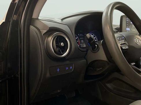 Used 2022 Hyundai Kona SEL FWD image 31