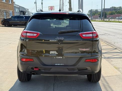 Used 2018 Jeep Cherokee Trailhawk w/ Quick Order Package 23L AWD/4WD image 8