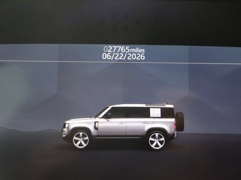 Used 2020 Land Rover Defender 110 HSE AWD/4WD image 38