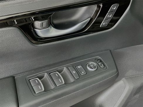 Used 2025 Honda CR-V EX-L image 21