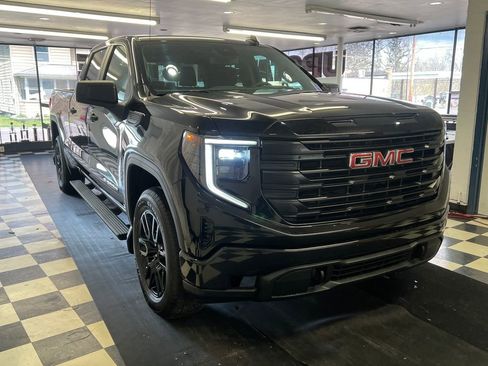 Used 2024 GMC Sierra 1500 Pro w/ Graphite Edition AWD/4WD image 1