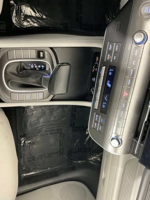 Used 2024 Hyundai Kona SEL FWD image 20