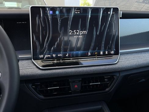 New 2025 Volkswagen Tiguan S image 22