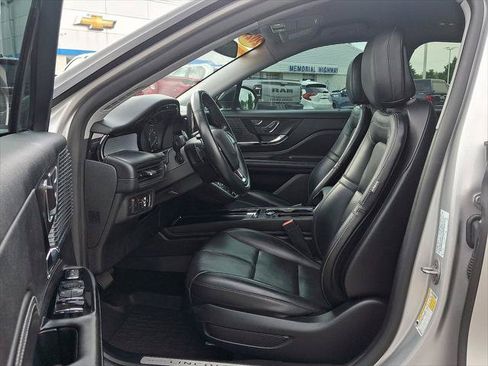 Used 2020 Lincoln Corsair AWD w/ Equipment Group 101A image 16