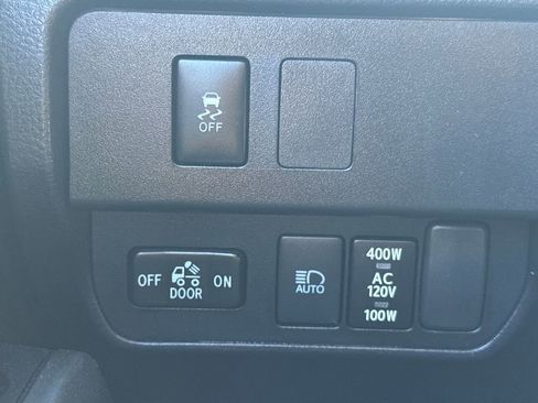 Used 2022 Toyota Tacoma TRD Sport image 30