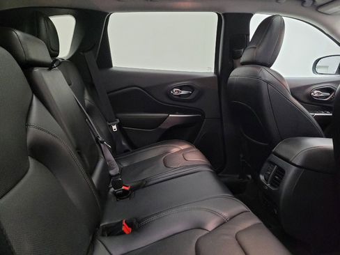 Used 2020 Jeep Cherokee Limited w/ Technology Group image 19