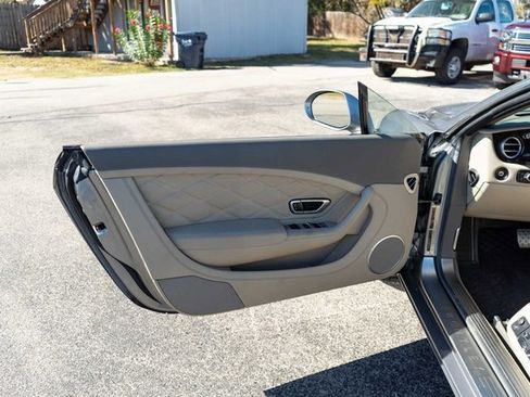 Used 2014 Bentley Continental GT image 17