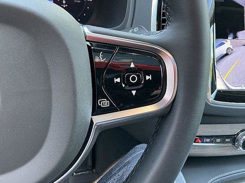 Certified 2024 Volvo XC90 T8 Ultimate w/ Protection Package Premier AWD/4WD image 28