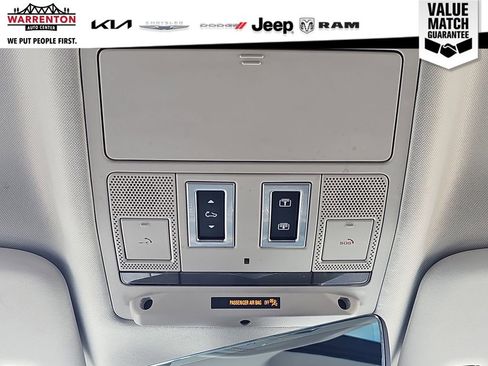 Used 2020 Land Rover Defender 110 SE AWD/4WD image 25