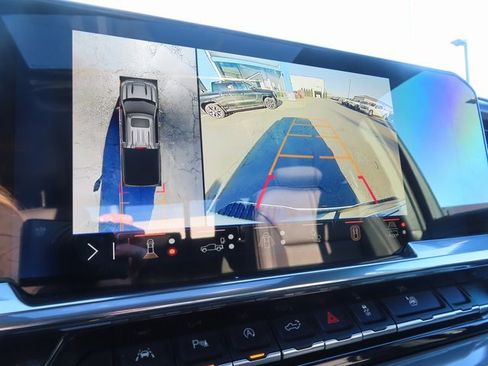 Certified 2025 Chevrolet Silverado 1500 High Country w/ Technology Package image 27