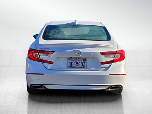 Used 2018 Honda Accord Sport image 5