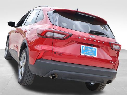 Certified 2025 Ford Escape ST-Line image 4