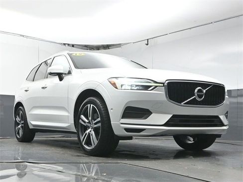 Used 2019 Volvo XC60 T5 Momentum w/ Premium Package image 33