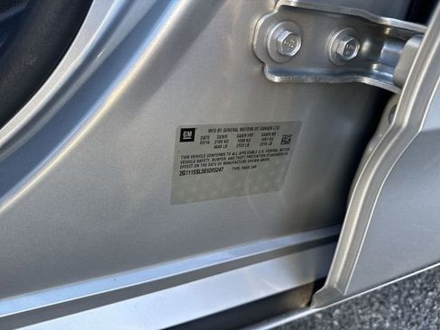 Used 2014 Chevrolet Impala LT w/ Convenience Package image 32