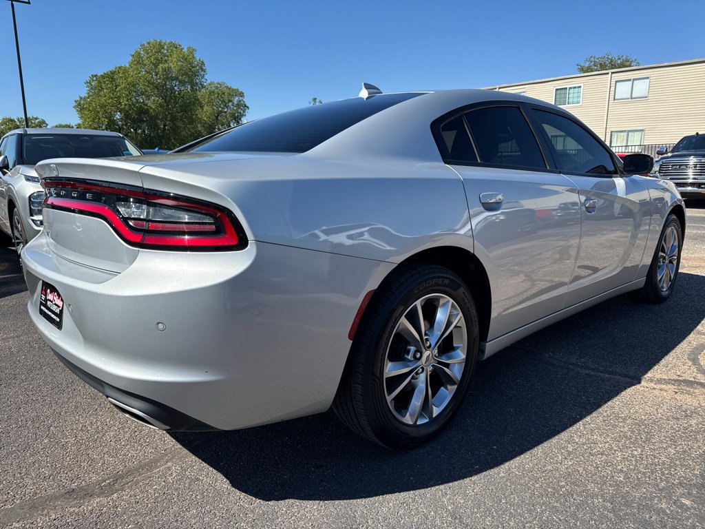 Used 2021 Dodge Charger SXT AWD/4WD image 4